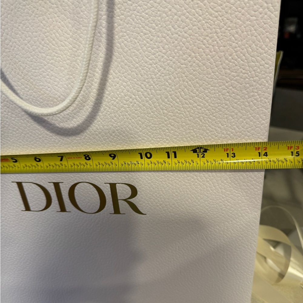 Large Dior shopping bag - Picture 7 of 7